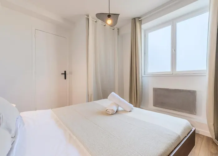 St Maurice- 7min From Train !